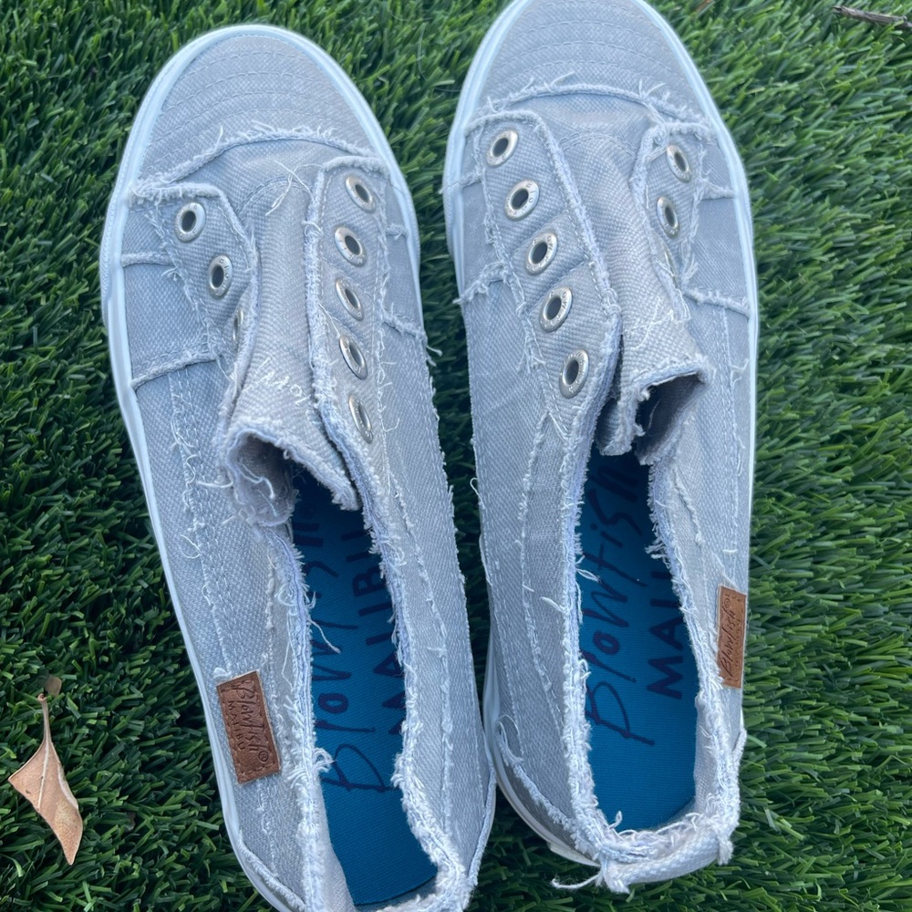 BLOWFISH new! 🆕 Stylish Gray Women Shoes, Size 8.5 - Picture 3 of 5